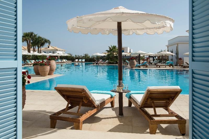 Mitsis Selection Laguna Hersonissos  Exterior foto The pool at the hotel