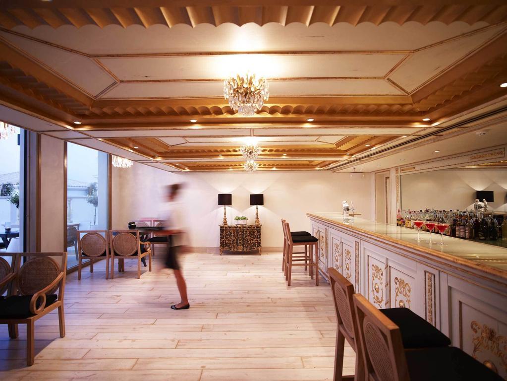 Mitsis Selection Laguna Hersonissos  Exterior foto The bar at the 101 bar