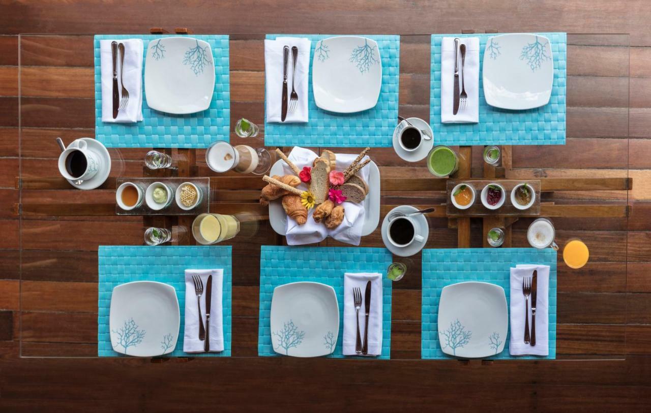 Mitsis Selection Laguna Hersonissos  Exterior foto A place setting
